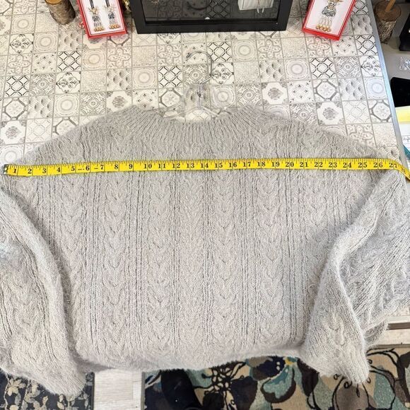 Lucky Brand NWT V-Neck Relaxed Gray Fit Eyelash Sweater Oversized Size Med - Picture 8 of 10